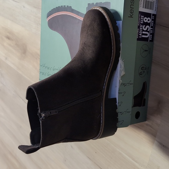 Kensie Ladies Chelsea suede boots - Picture 7 of 7